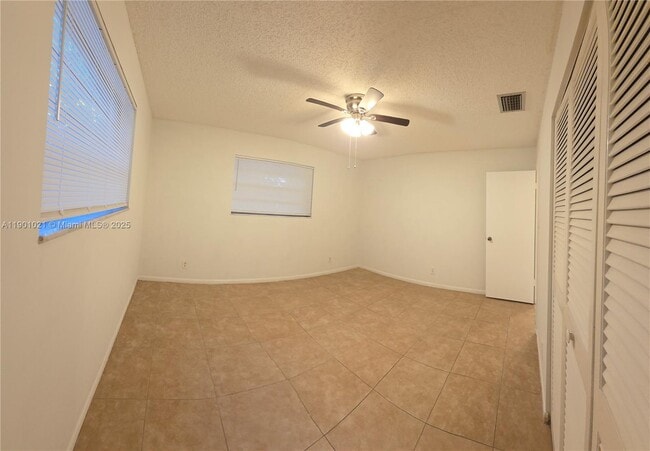 Building Photo - 2526 Taylor St