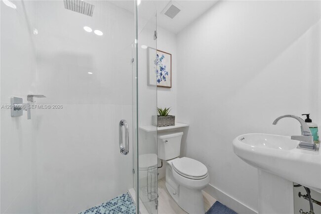 Building Photo - 1204 SW 143rd Ct