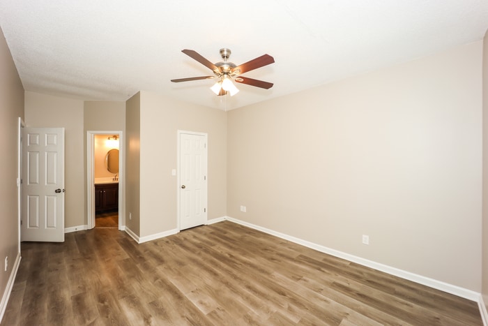 Building Photo - 719 S Fairfield Dr