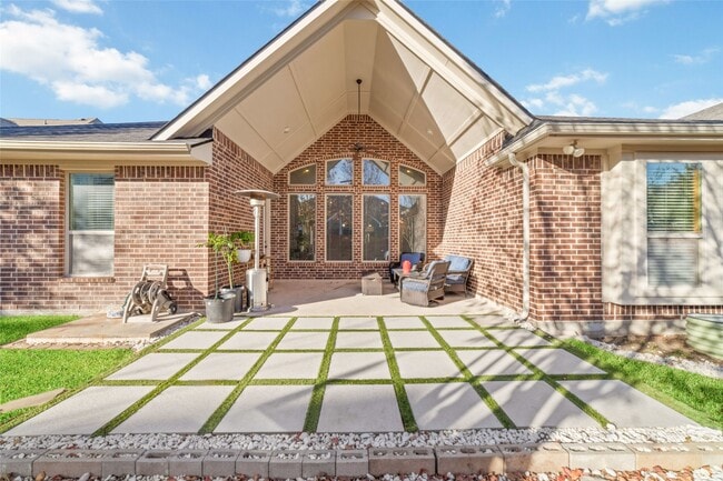 Building Photo - 17411 Aberdeenshire Dr