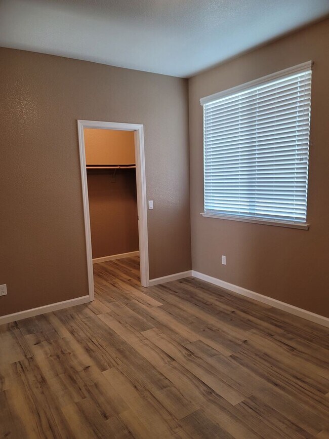 Building Photo - North Natomas-  NEWLY REMODELED