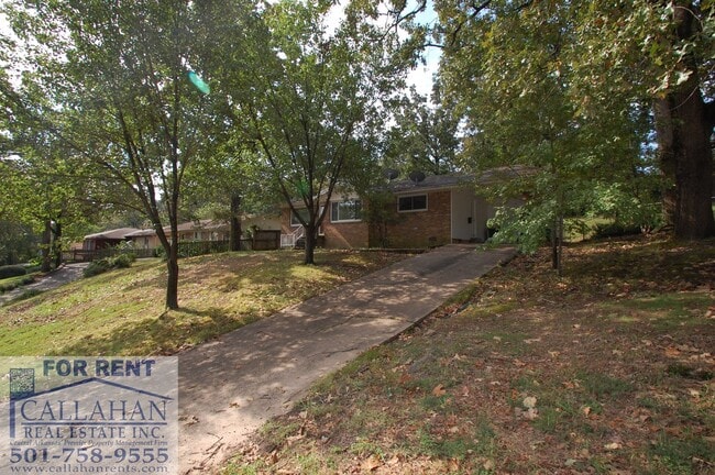 Building Photo - Lakewood 3 Bedroom Home