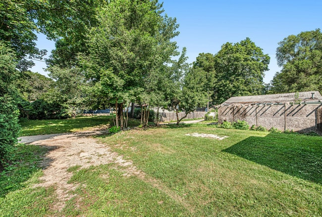 Building Photo - 817 Dorchester Ave SW