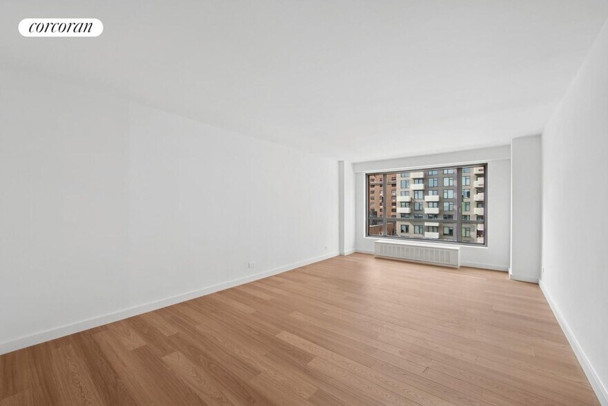 Building Photo - 501 E 87th St