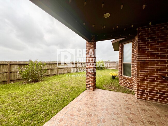 Building Photo - Stunning 5-Bedroom, 4.5-Bath Home for Rent in Richmond, TX