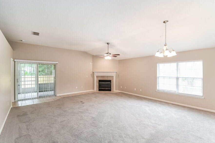 Building Photo - 6065 Winding Bridge Dr