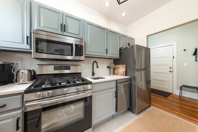 Building Photo - 1711 35th St NW