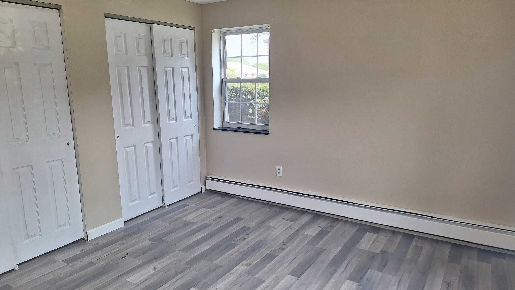 Building Photo - 5 Kenmar Dr