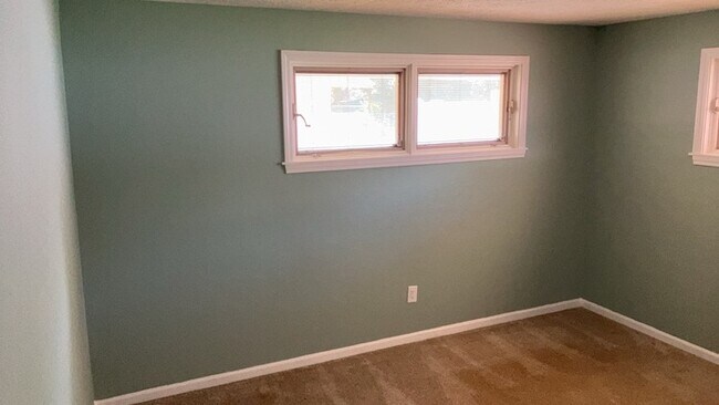 Building Photo - 4783 Loxley Dr