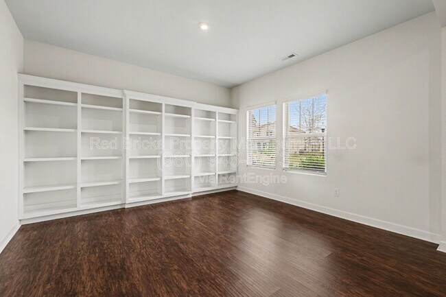 Building Photo - 11144 Comiskey Ln