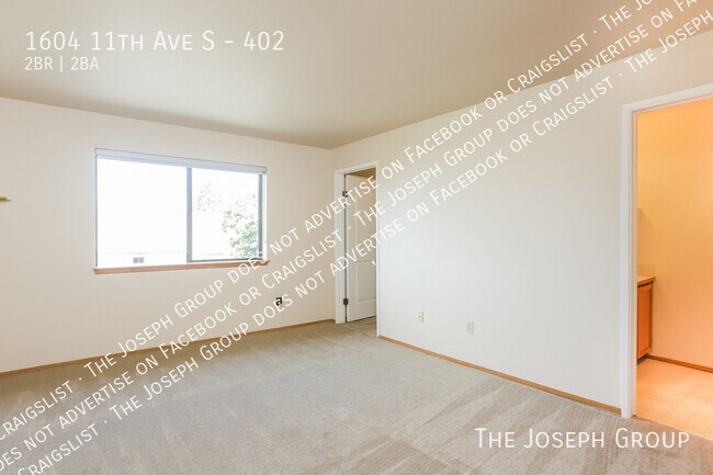 Building Photo - 1604 11th Ave S
