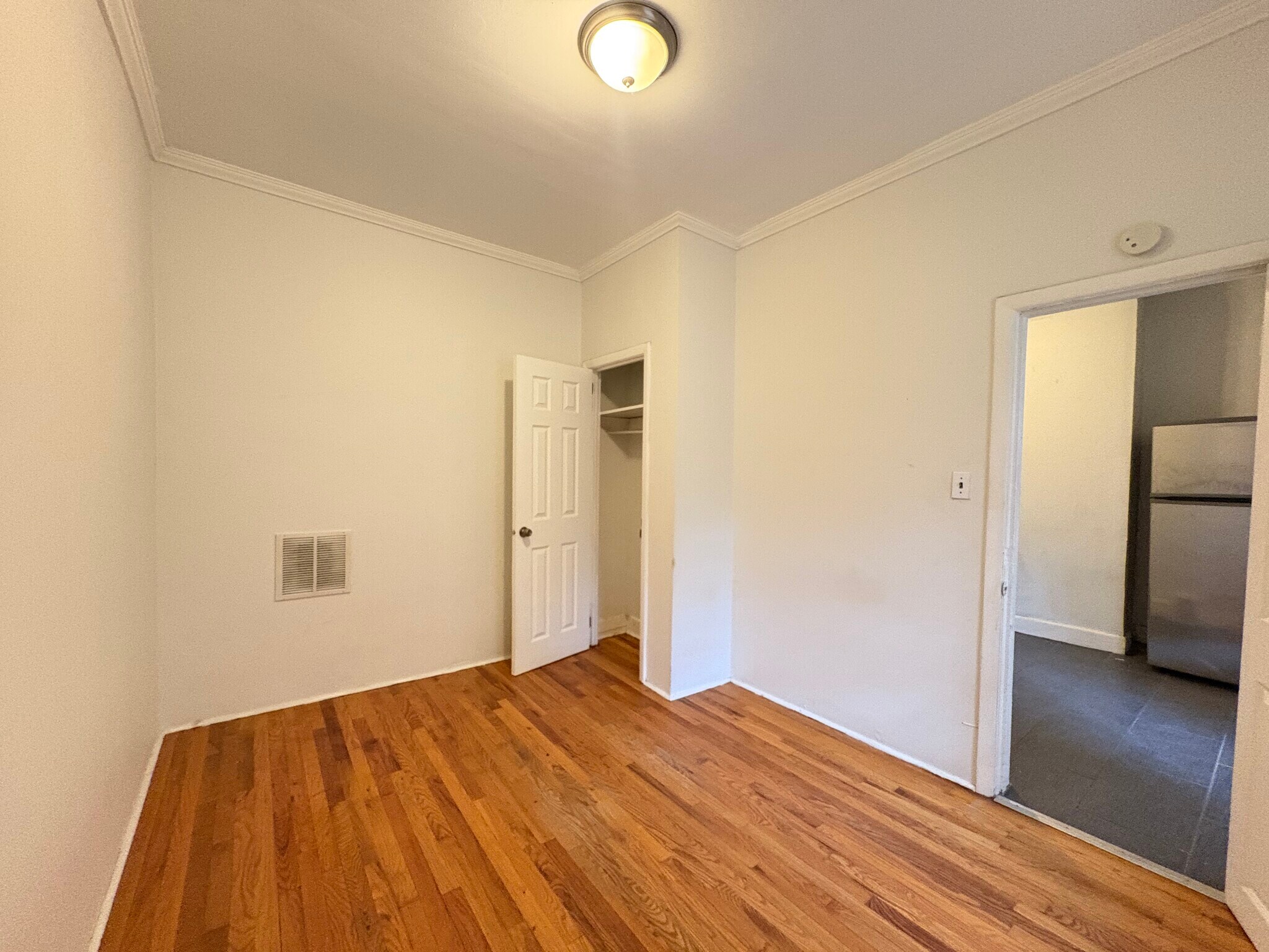 Unit 1 - 346 Armstrong Ave