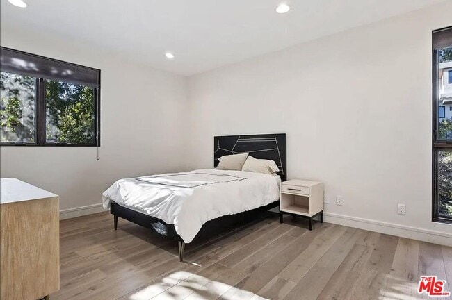 Building Photo - 16132 Alcima Ave