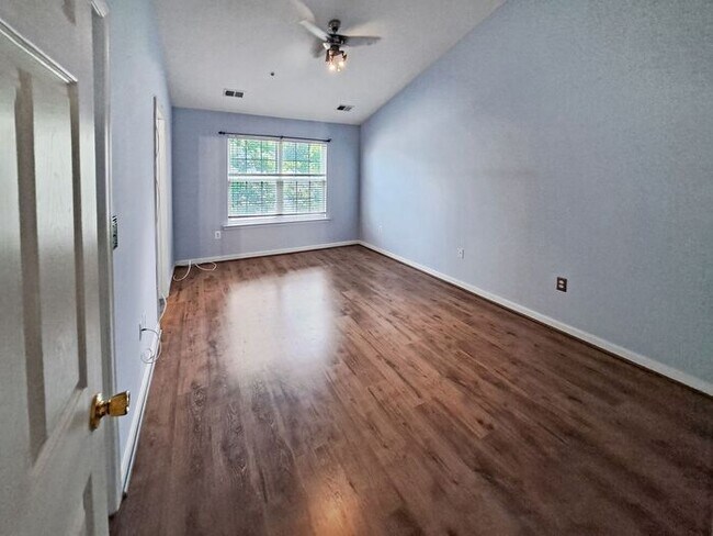 Building Photo - Charming 3-Level Brick Townhome in Waldorf...