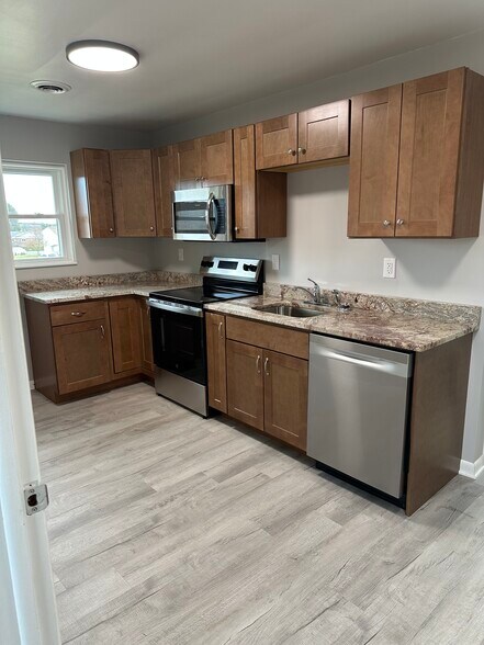 Building Photo - 1026 Chestnut St