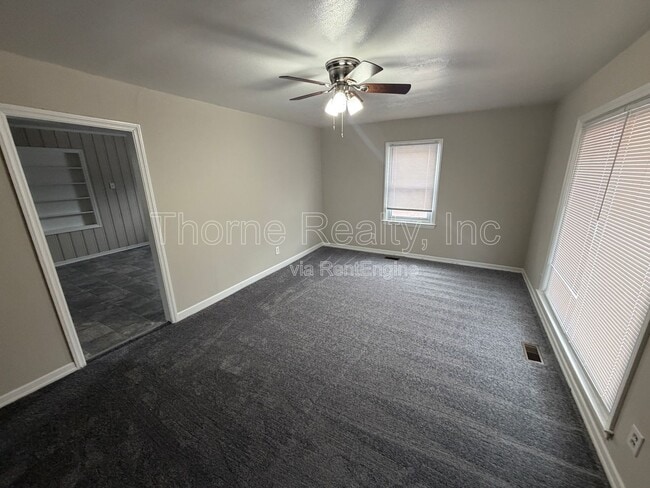 Building Photo - 1113 S Cambridge Cir