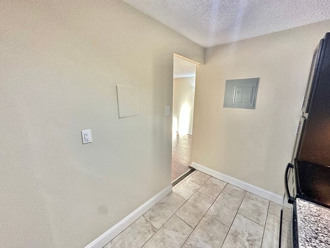 Building Photo - Dupont's Pulchritudinous Palladium 1 bedroom Condo w/ Balcony & Pool. All utilities included.