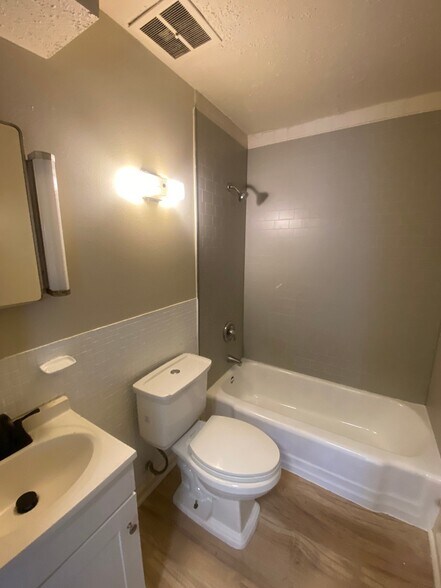 Building Photo - 3729G Morganford Rd