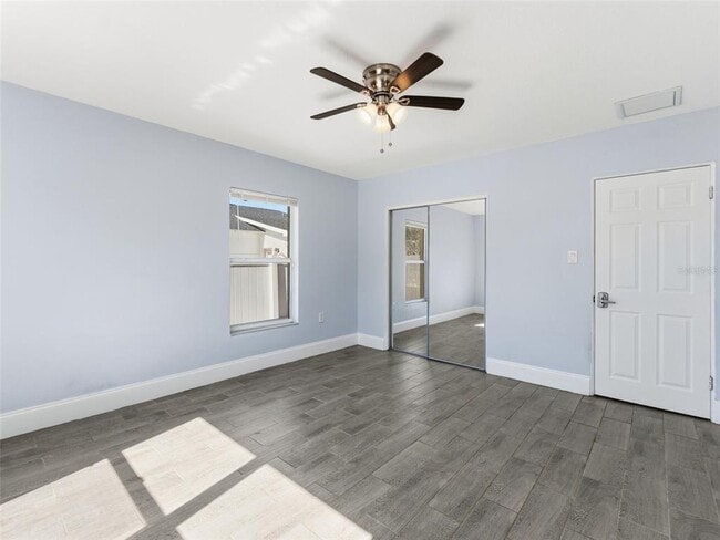 Building Photo - 207 W Broad St