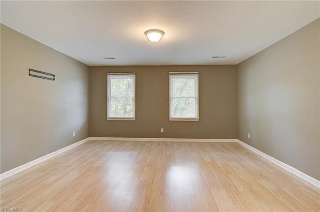 Building Photo - 1508 Trinity Garden Cir