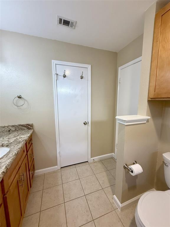 Building Photo - 3814 Stonecroft Dr