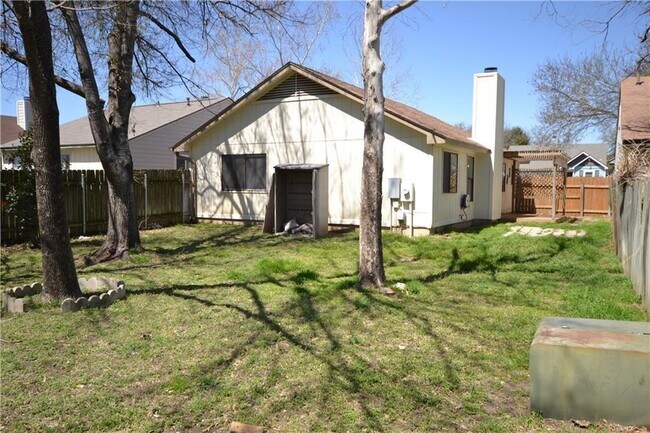 Building Photo - 1105 Green Valley Cove