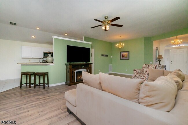 Building Photo - 13246 Highland Chase Pl