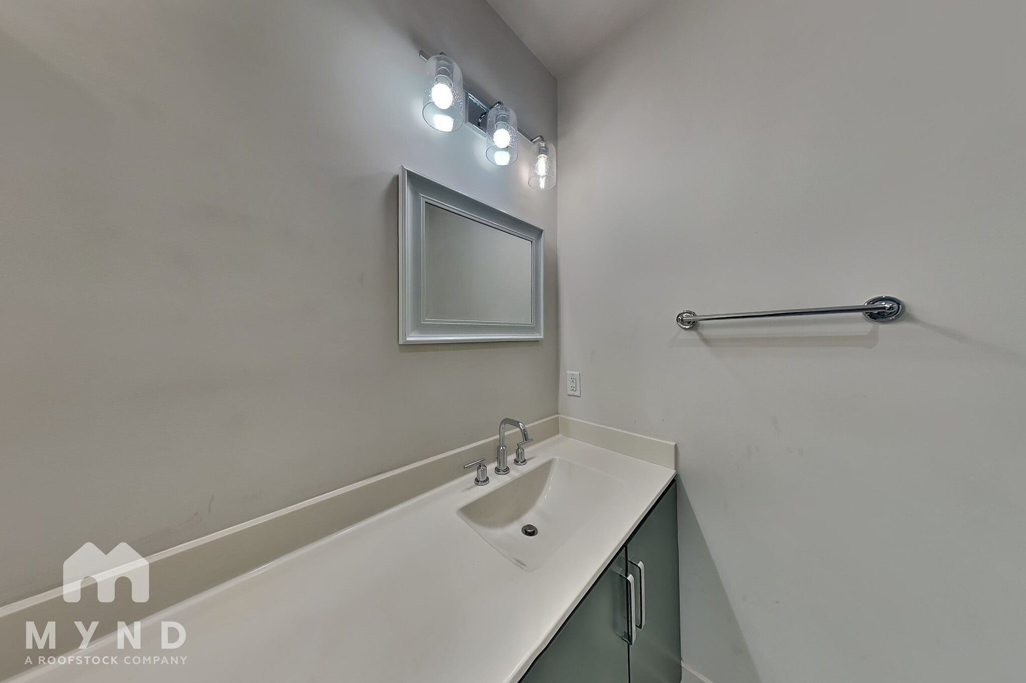 Building Photo - 149 Color Cir