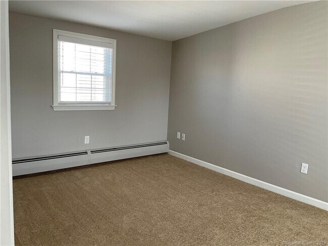 Building Photo - 61 S Main St