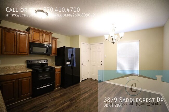 Building Photo - Move in special $800!! Beautiful 3 bed / 2...