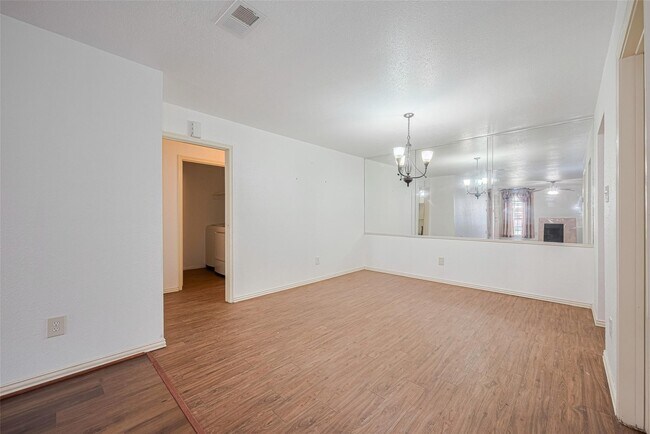 Building Photo - 6500 Sands Point Dr