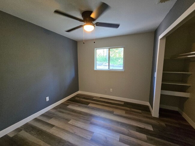 Building Photo - Freshly updated 3-bedroom, 2-bath home