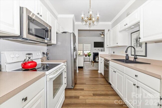 Building Photo - 4100 Christine Ln