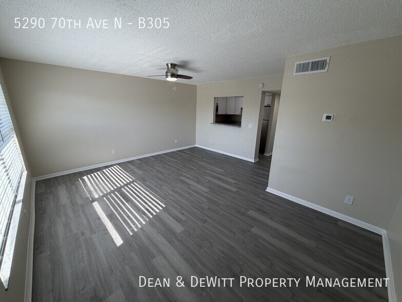 Building Photo - 1 Bed/1 Bath - Unit B305