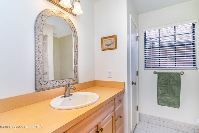 Building Photo - 1347 Nelson Ct