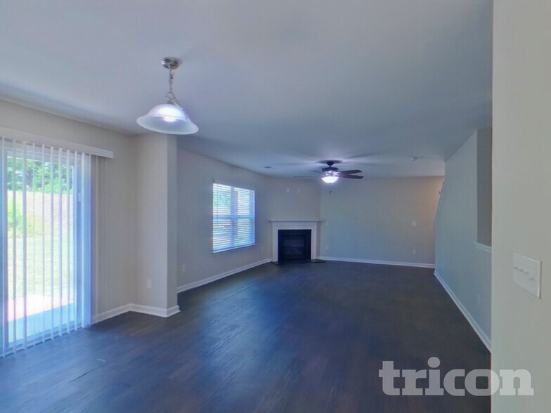 Building Photo - 260 Millen Dr