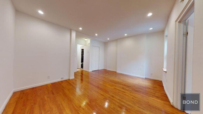 Building Photo - 1 bedroom in NEW YORK NY 10003