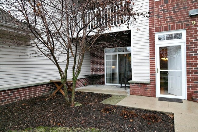 patio - N43W32801 Rasmus Rd