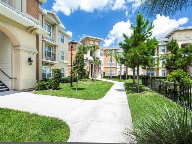 Building Photo - Osceola Pointe