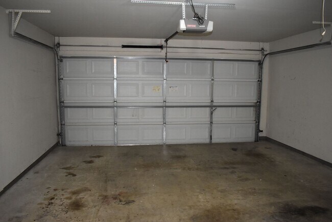 Building Photo - 4bd/2ba house close to shopping and Ft. Hood!