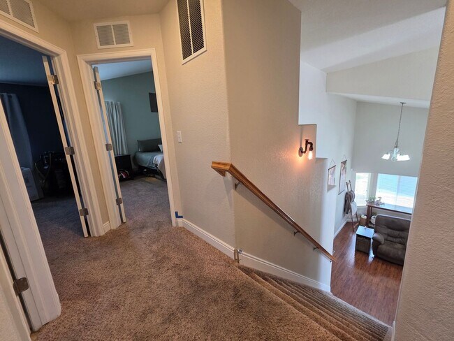 Building Photo - 8807 Silver Glen Dr
