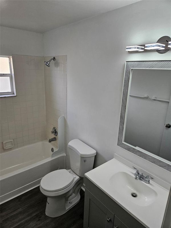 Building Photo - 5665 Boynton Cove Way