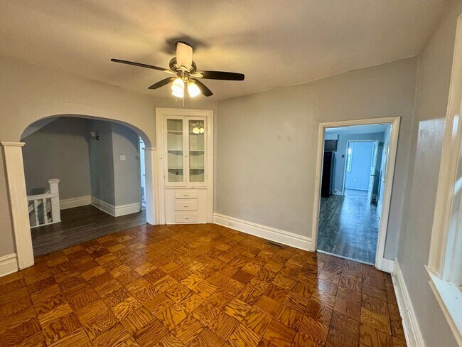 Building Photo - 1810 Brownsville Rd