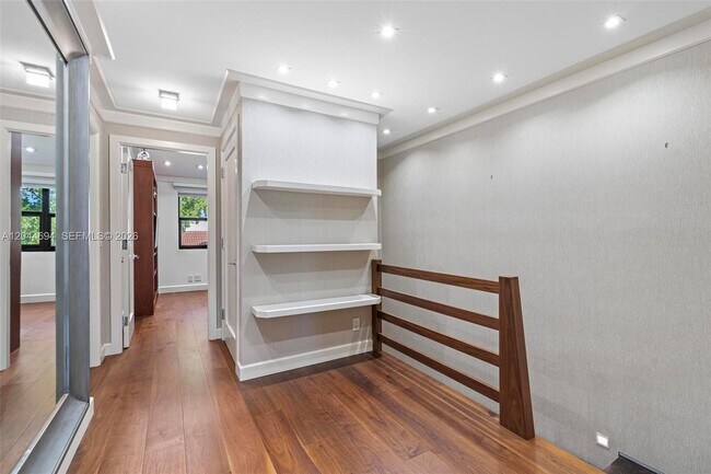 Building Photo - 21145 Helmsman Dr