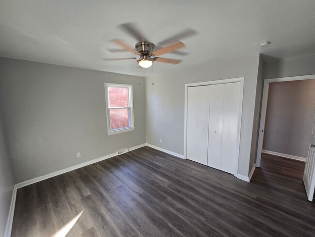 Building Photo - 3 bedroom house in Petersburg
