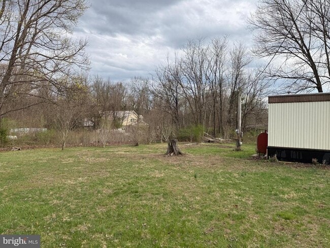 Building Photo - 56 Club Dr