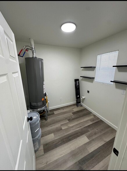 Building Photo - 1621 NE 18th St