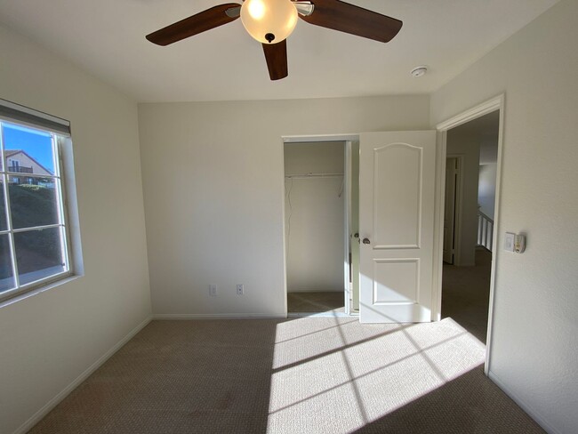 Building Photo - Gorgeous 4 Bedroom Carlsbad Home With A Stunning View and Solar!