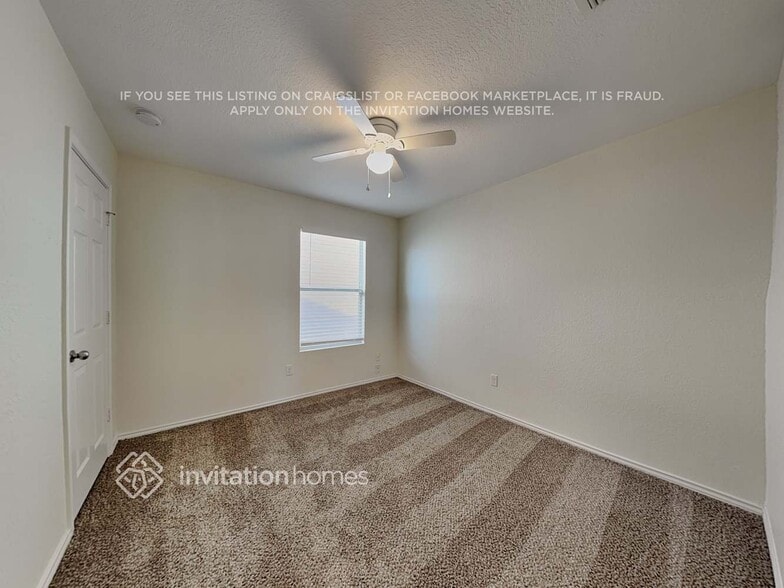 Building Photo - 27305 Paraiso Manor