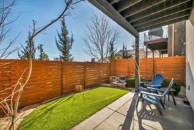 Building Photo - Mid-Town Modern Gem With EV Charger